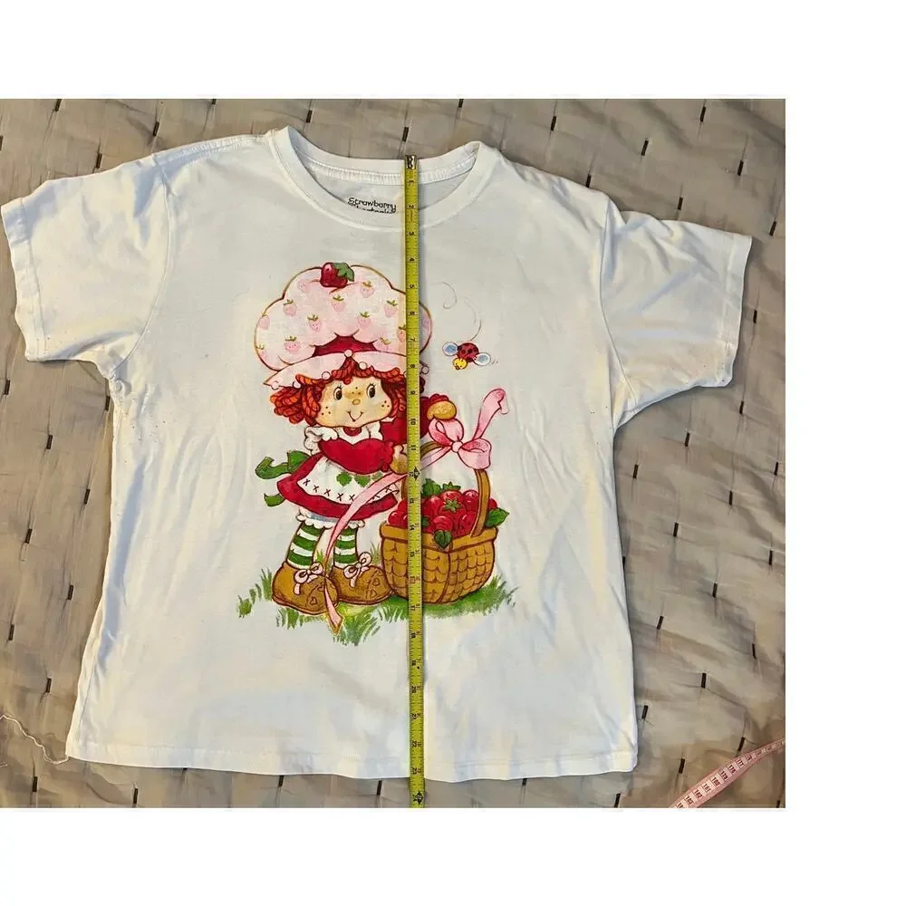 Cute Strawberry Shortcake Graphic Tee - Picture 4 of 4